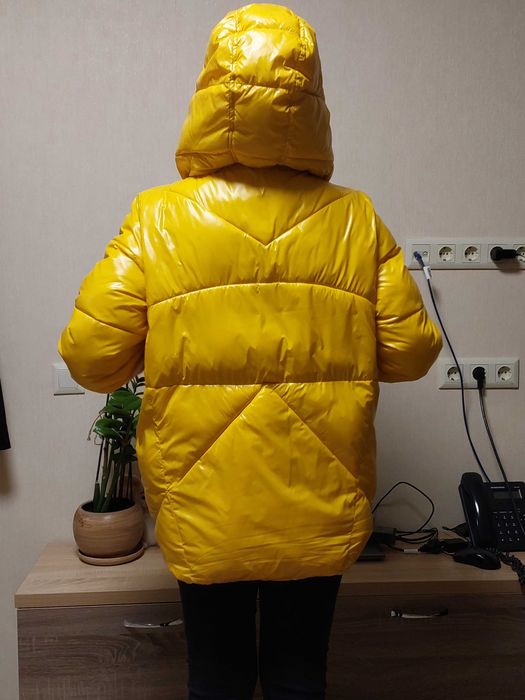 Куртка Cropp розмір XL