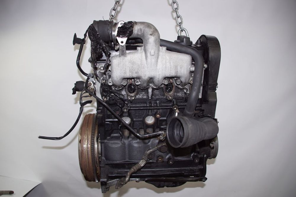 SILNIK SŁUPEK AUDI A4 B5 AFN
