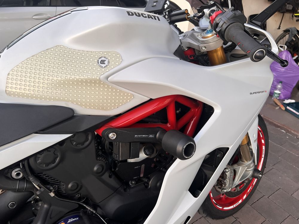 Ducati Supersport S