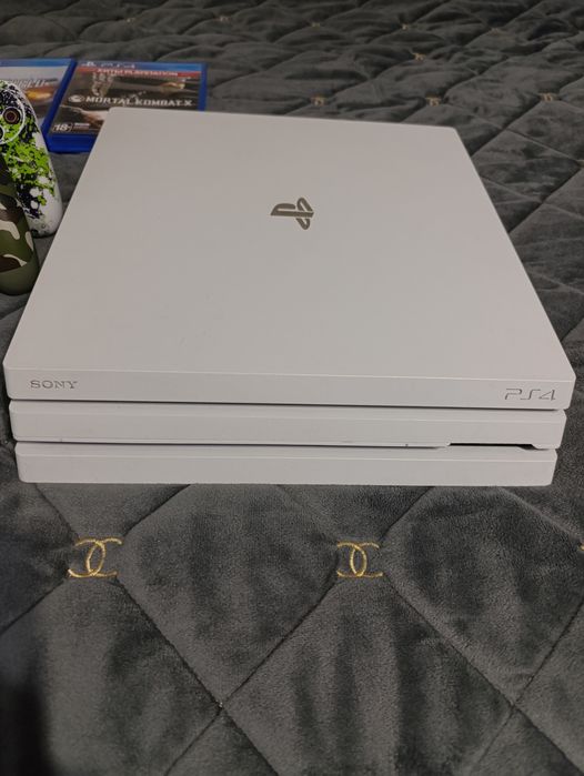 soni playstation 4 pro белая