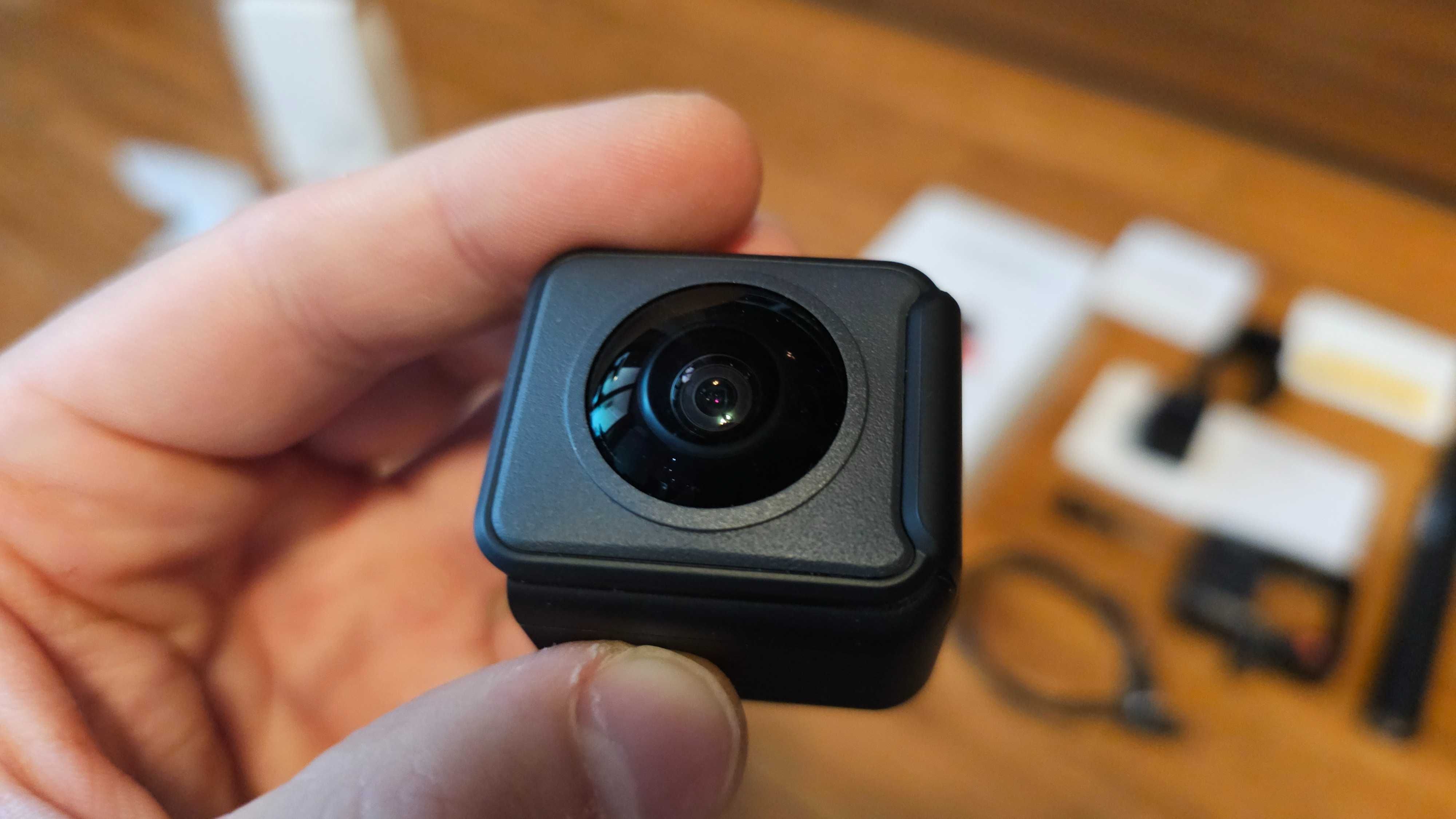 Kamera Insta360 One RS Twin Edition