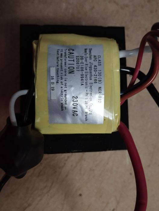 Transformator z urządzenia ups