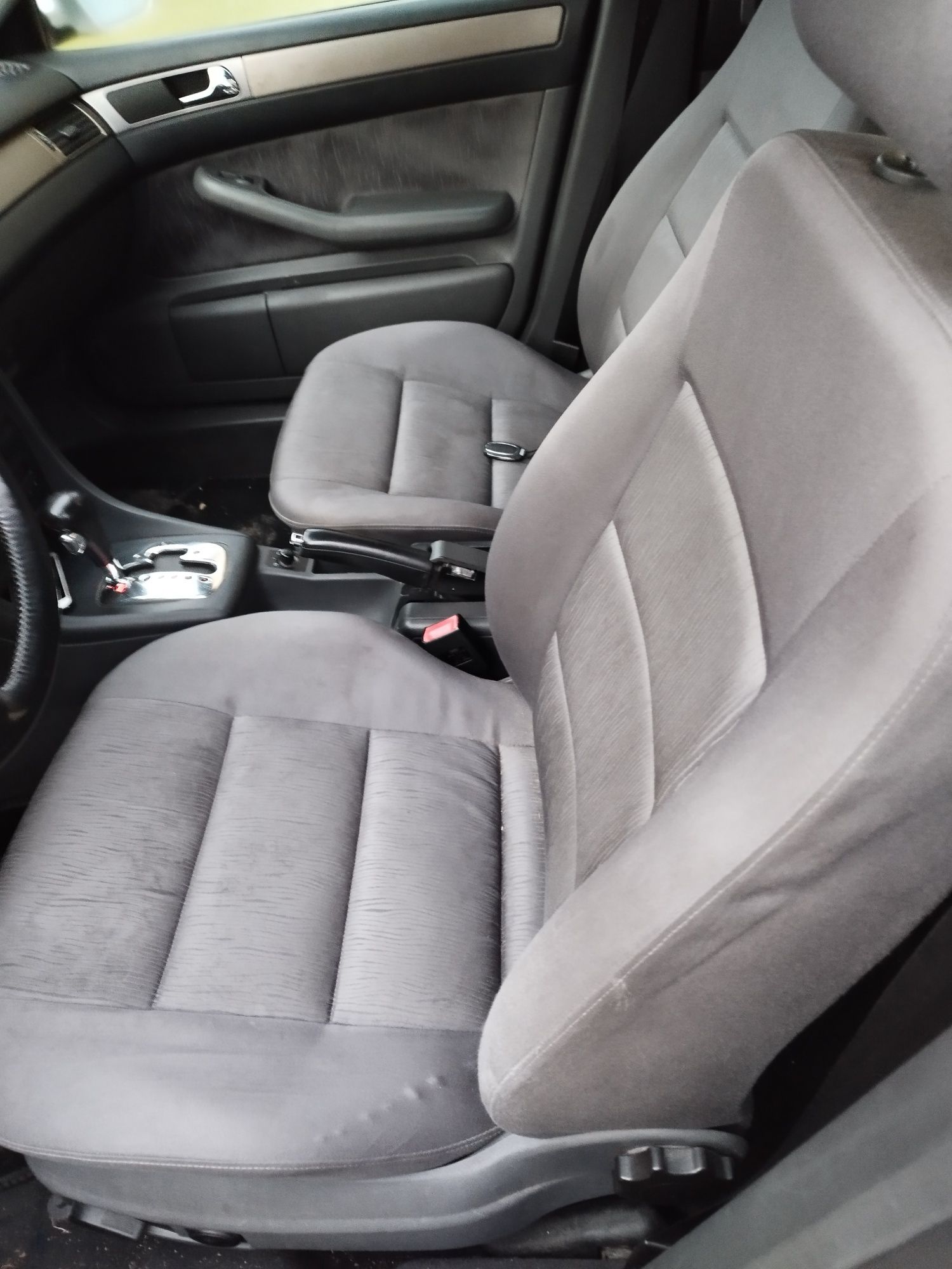 Audi A6 quatro automático de dois mil e um r