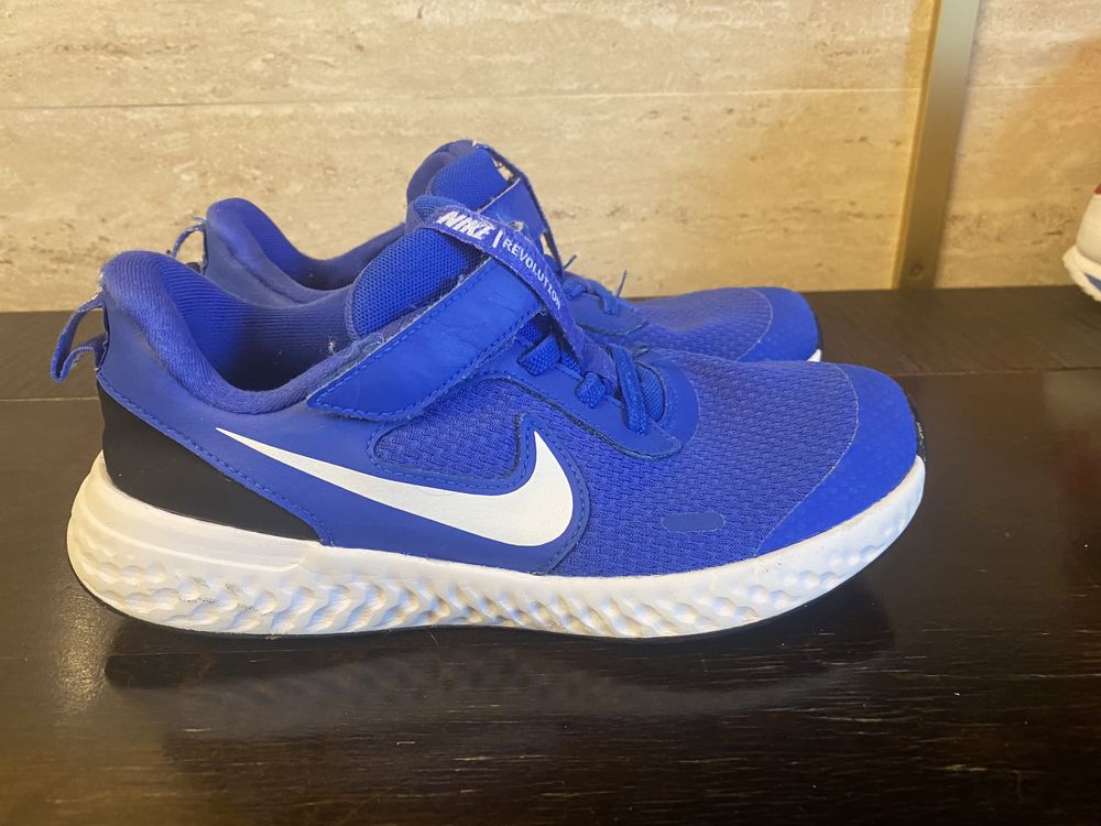 Sprzedam Nike Revolution