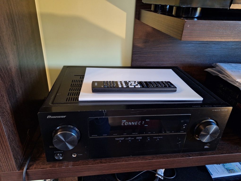 Amplituner  z Bluetooth  i 4k pioneer vsx-325