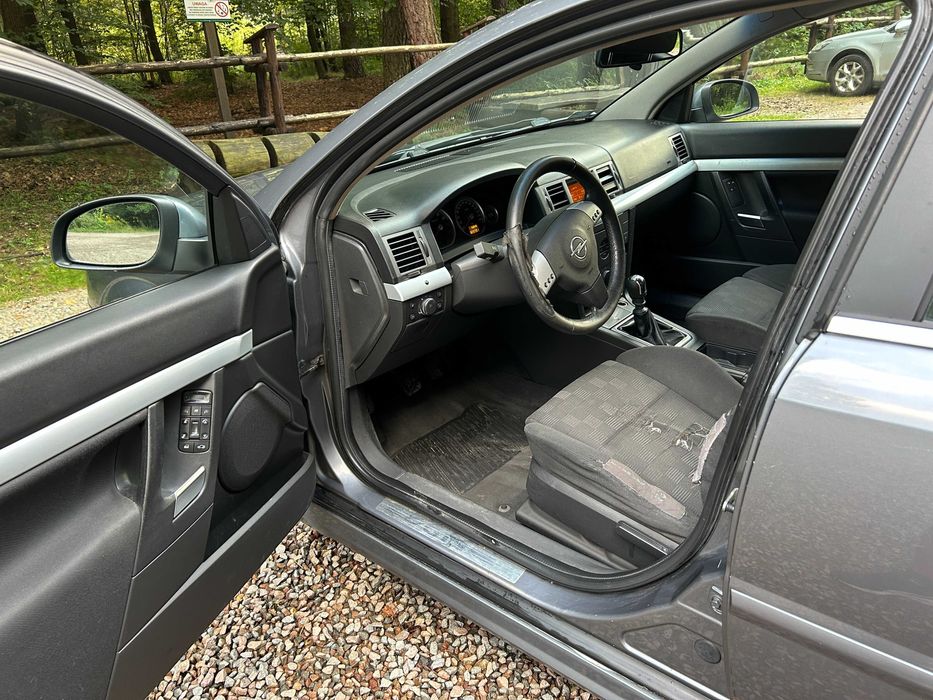 Opel Vectra C 1.8 GTS. 122KM, 2002r + komplet zimówek na felgach 16'