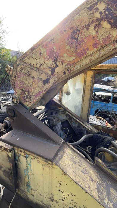 Кран автомобильный на МАЗЕ