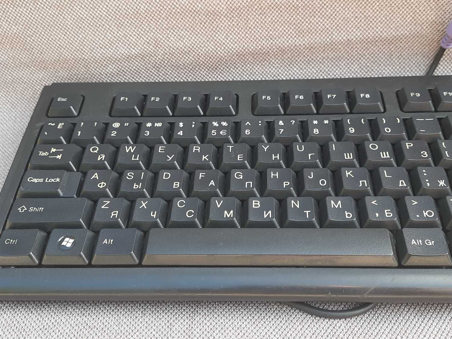 Клавиатура A4tech KM-720/PS/2 Black/ /офисная/полно размерная/тихая