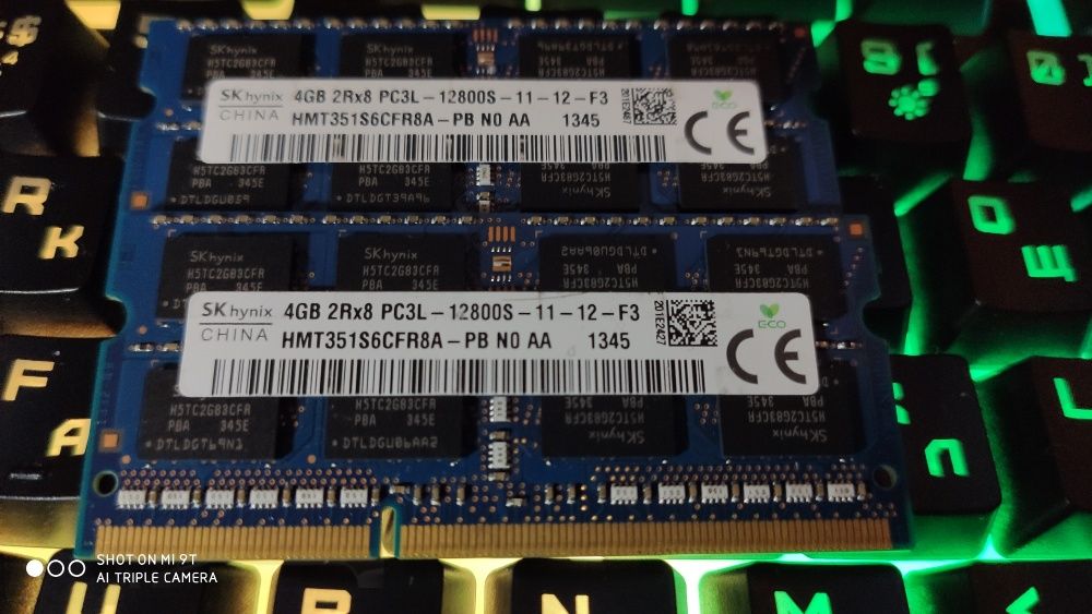 Память 1.5v для ноутбуку SK hunix 8GB 1600 DDR3L 8Гб PC3-12800 4гб+4gb
