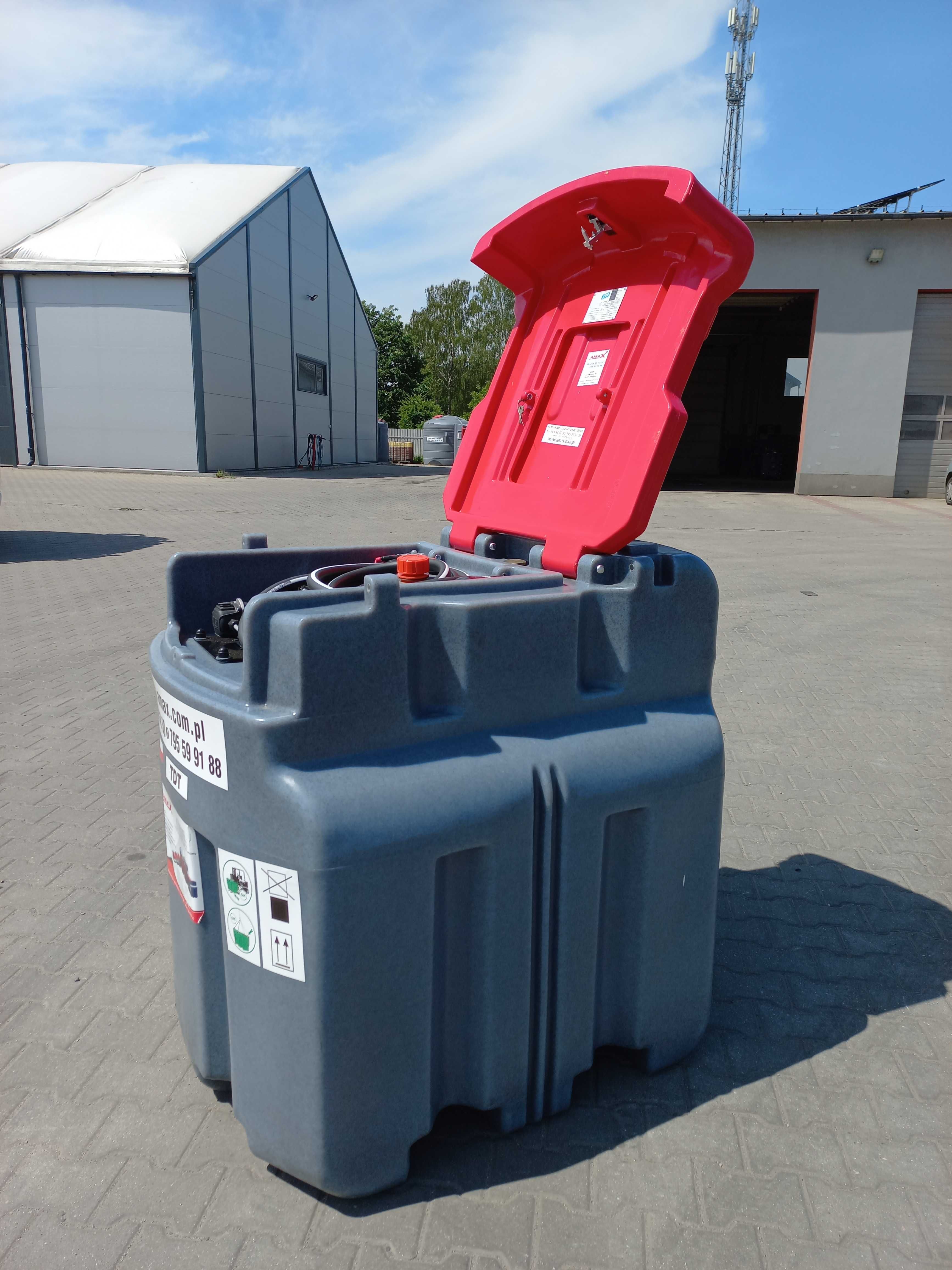 Zbiornik na paliwo 950 l mobilny, inne: 250,425,600 atesty