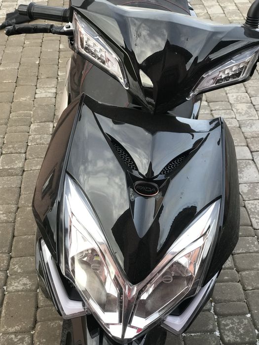 Продам скутер як новий!!!