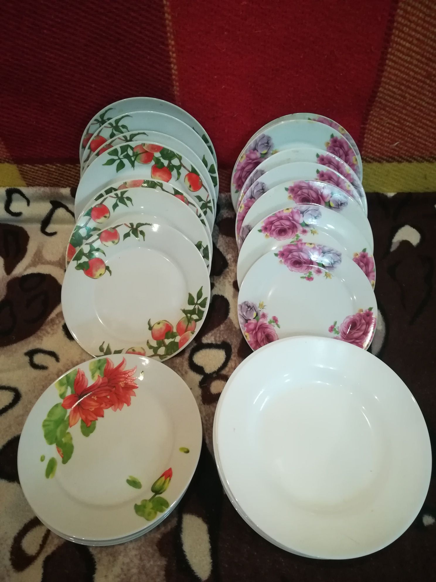 Продам изделия из фарфора и фаянса