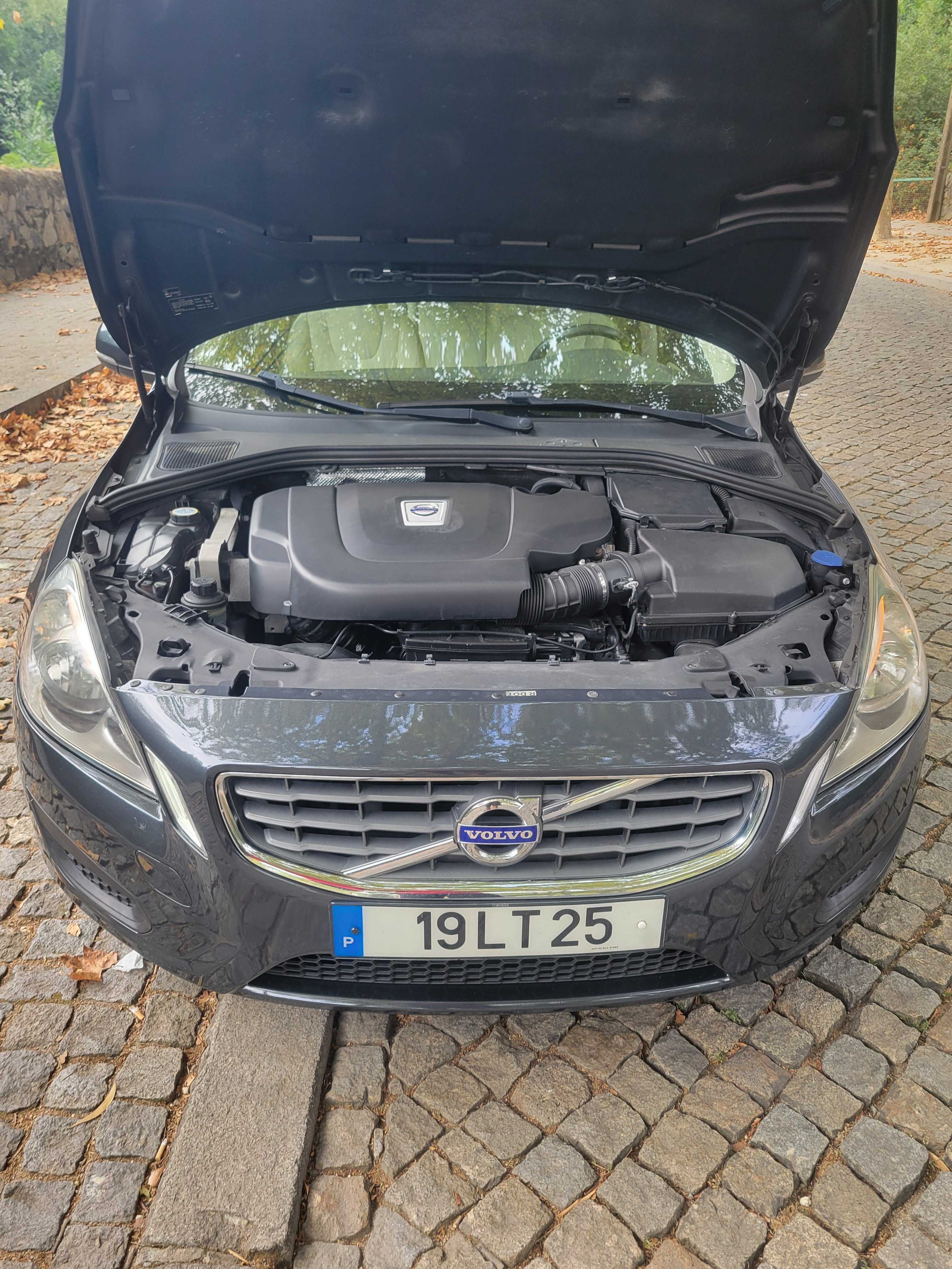 Volvo V60 D3, 2011
