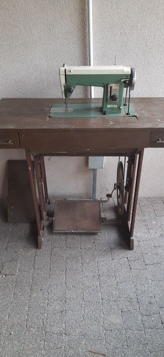 Stara maszyna do szycia