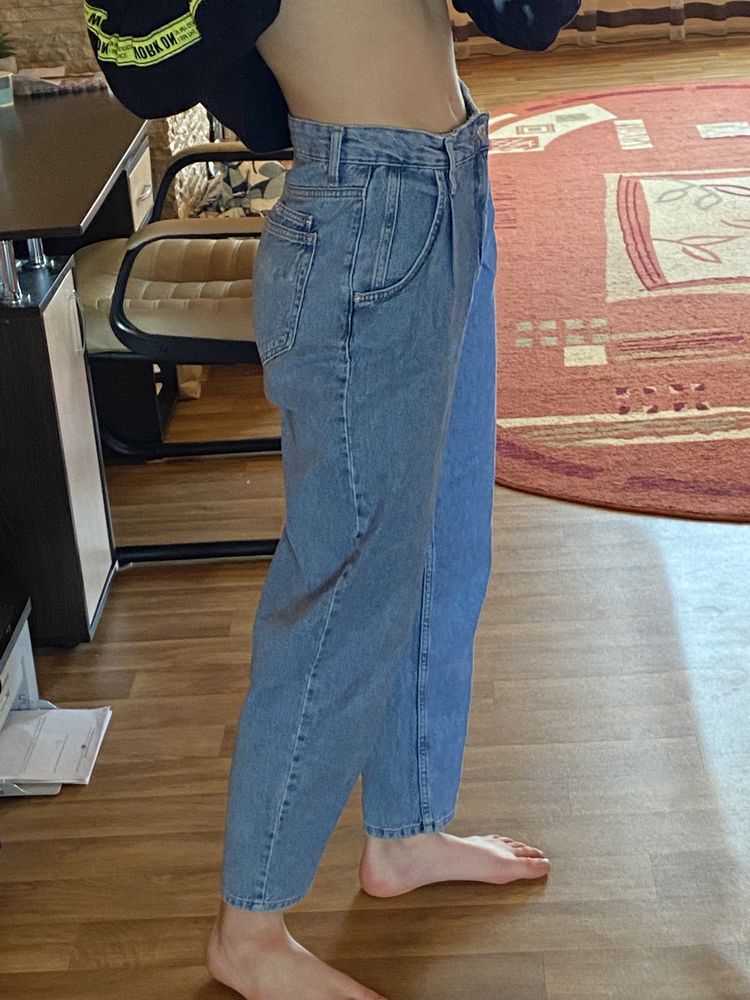 Джинси pull and bear
