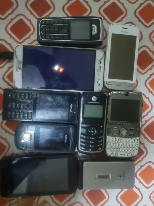 Lote Vários telemóveis