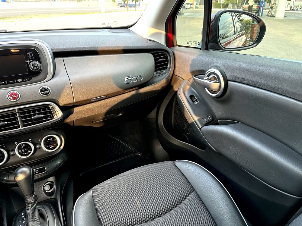 Fiat 500 X , 2016 год , 1.4 бензин ,автомат ,полный привод  ,