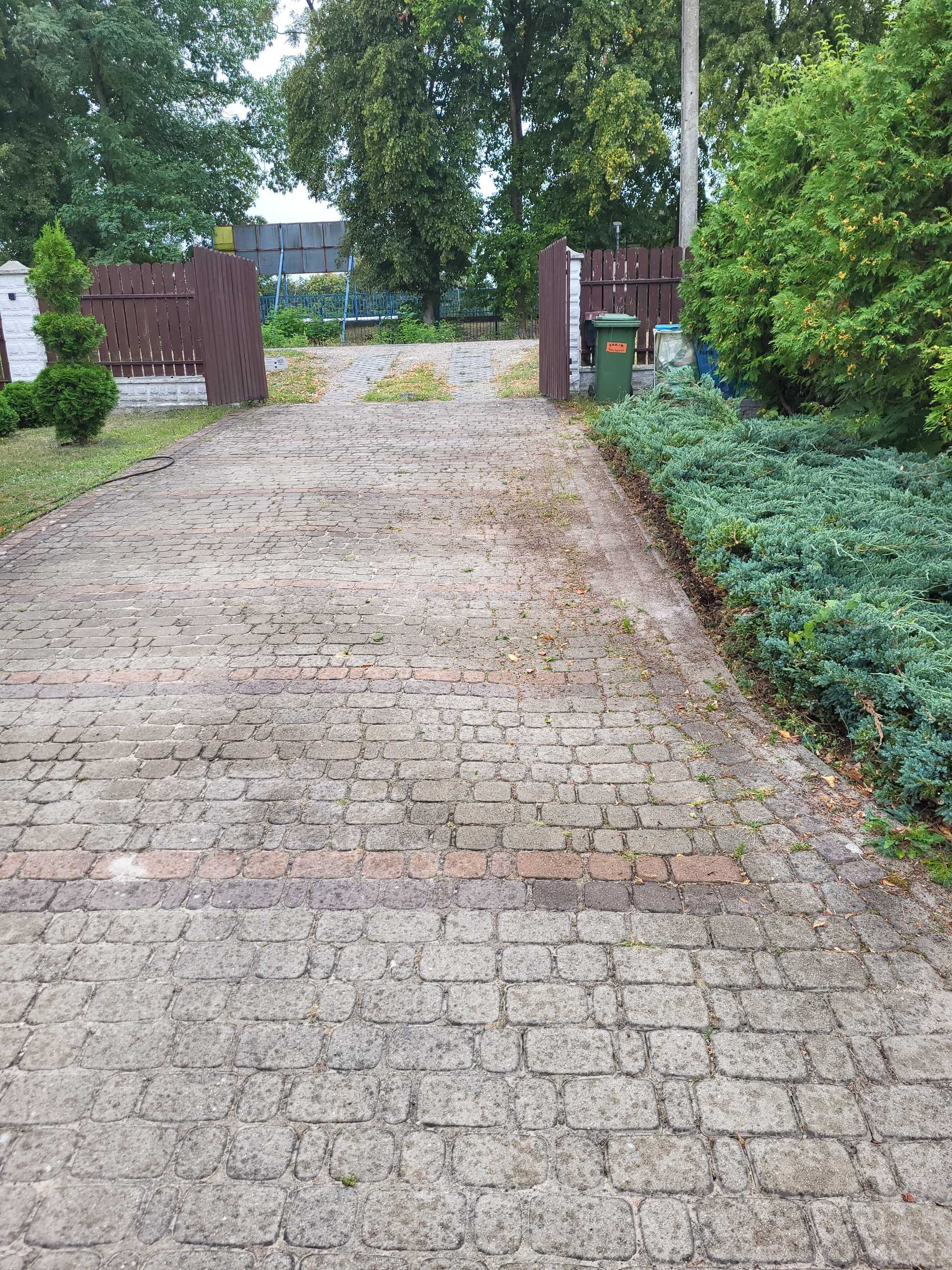 Mycie dachu, elewacji, kostki brukowej, ogrodzeń, tarasu, hal