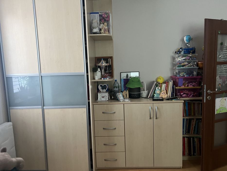Szafa wraz z Komoda