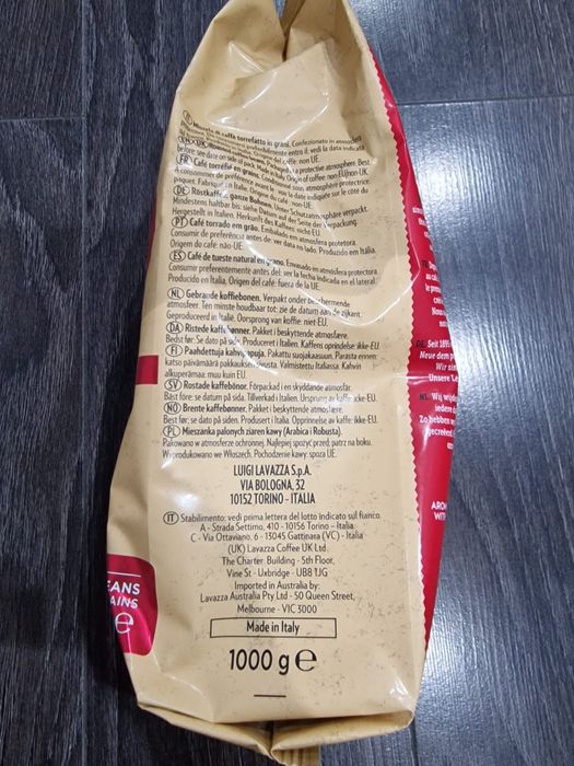 Odsprzedam kawę ziarnistą Lavazza Caffe Crema Classico  - 1kg