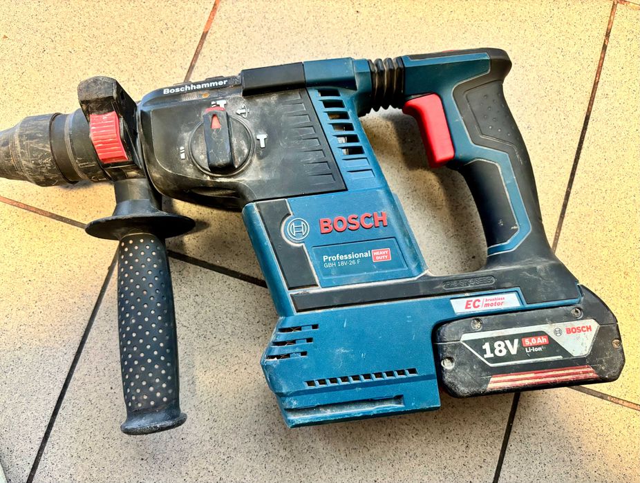 Młot udarowy Bosch Professional GBH 18V-26 F + Akumulator 5,0Ah /Raków