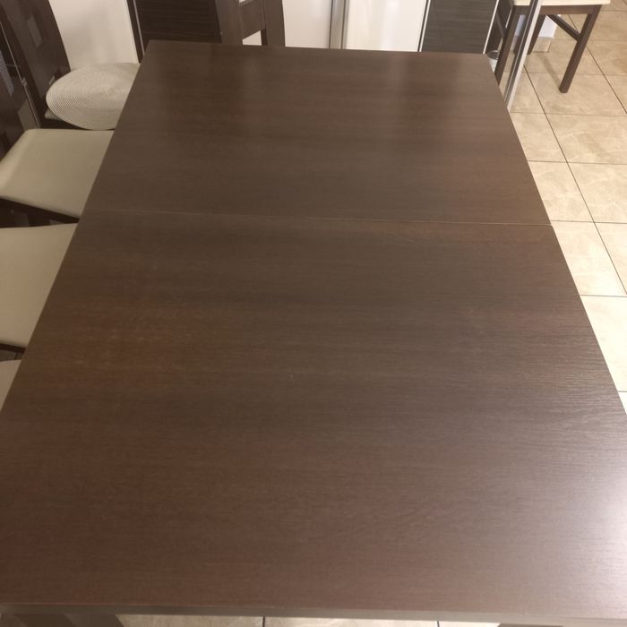 Komplet stół i krzesła