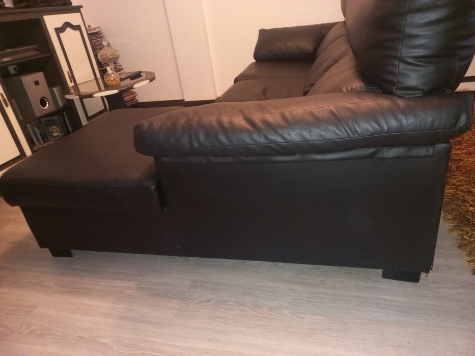 Sofa chaise longue em pele