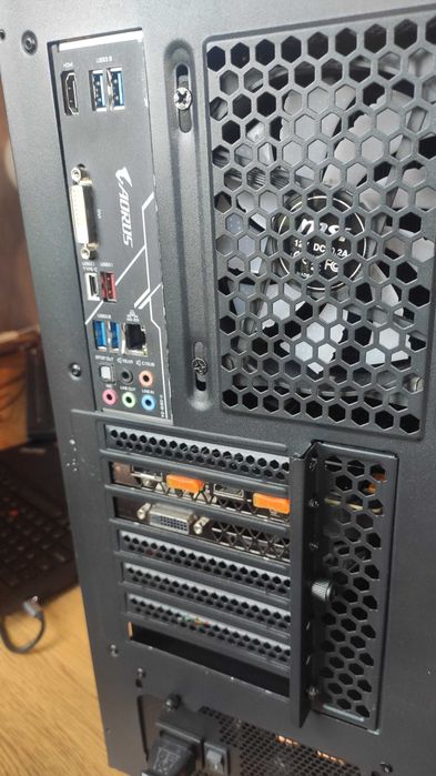 Komputer Gamingowy Ryzen5 3600XT/16GB RAM/GTX 1070 stacjonarny do gier