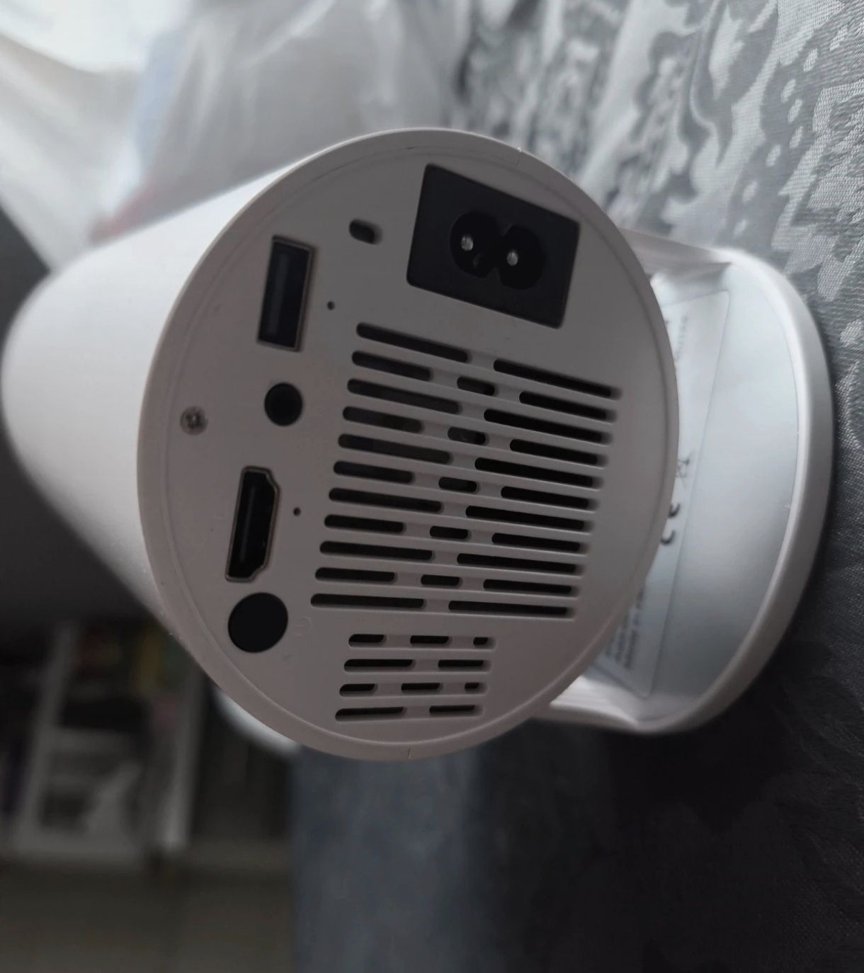 Projektor Zenwire R1