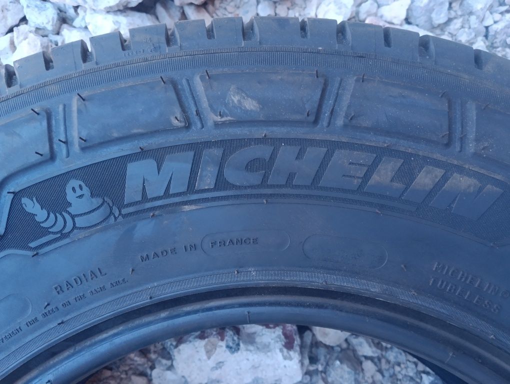 225/75 R16C  118/116R  Michelin Agilis 3