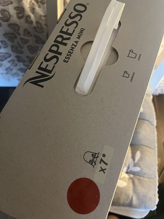 Капсульна кофеварка «NESPRESSO»