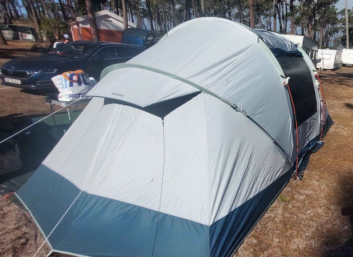 Tenda quechua apenas com três semanas uso