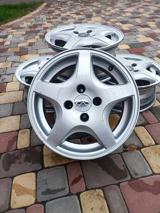Диски Литі 4/100 R14 Ет38