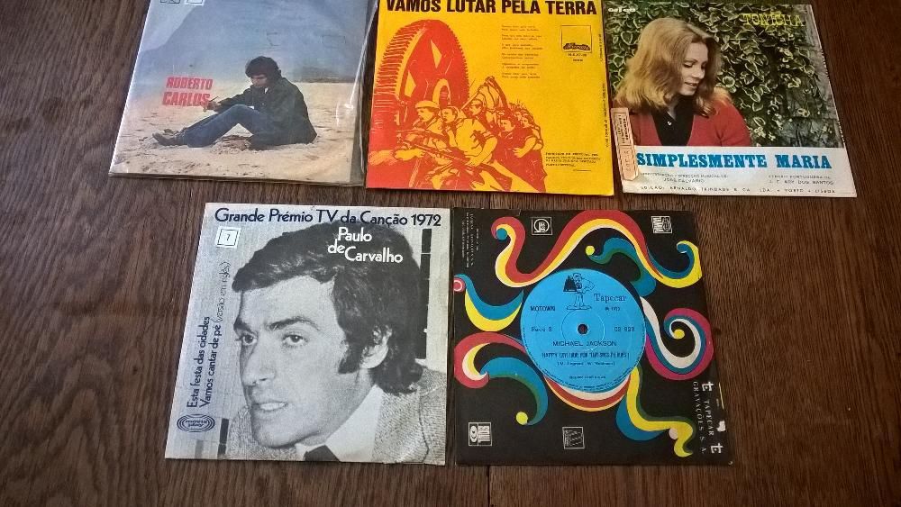 Discos de vinil antigos (singles)