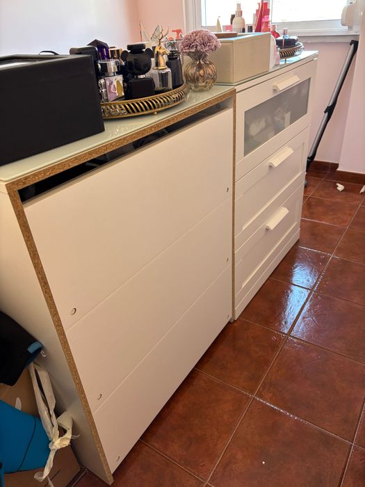 2 Cômodas Ikea com 3 gavetas