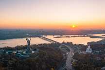 Подруга / Попутниця / КиЇв / Прог.Містом