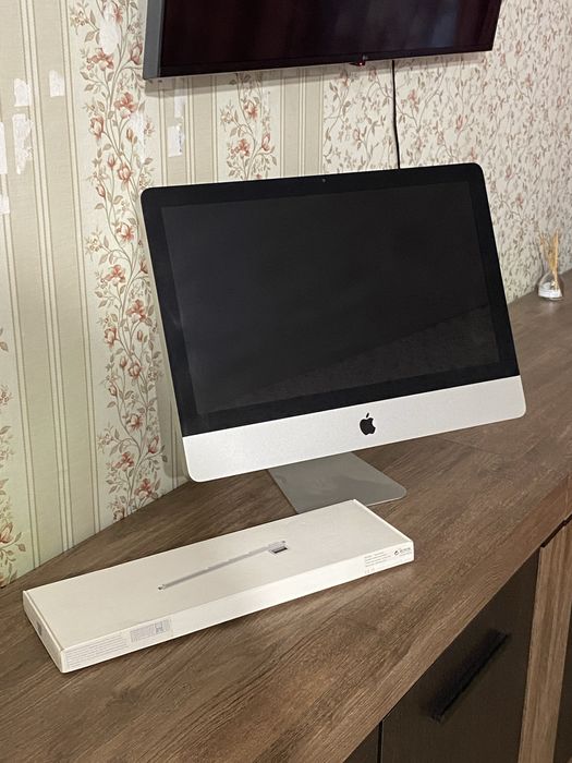 IMac 2011 21.5 ( нет изображения )