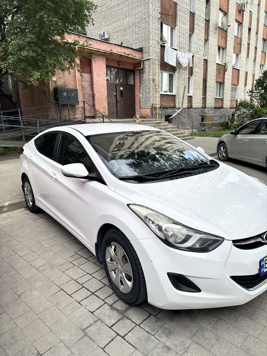 Hyundai Elantra 2013