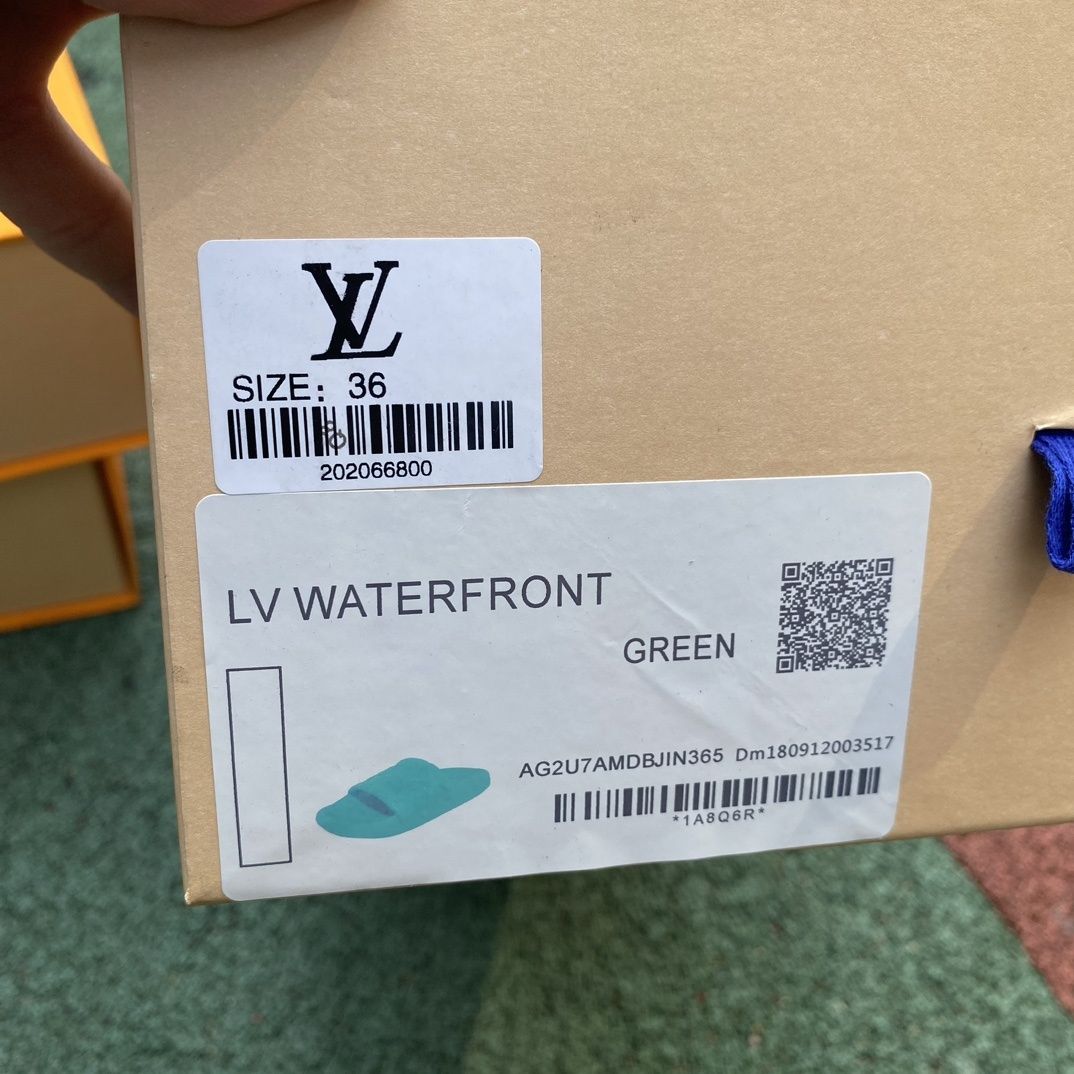 Klapki Louis Vuitton Lato 2024