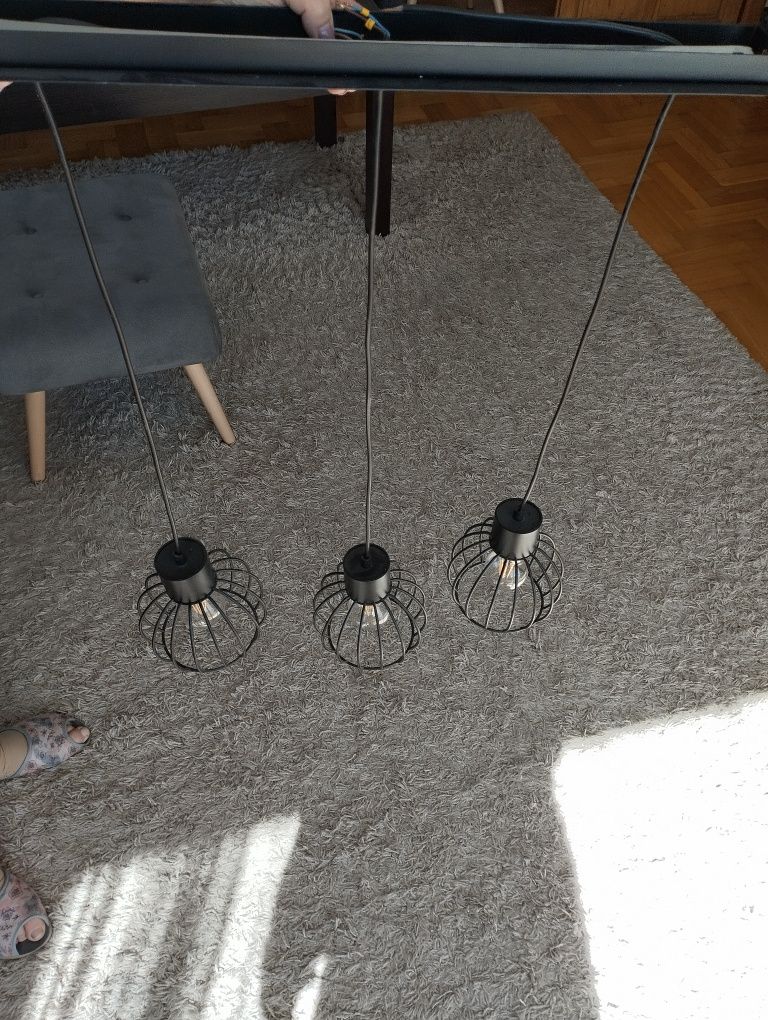 Lampa czarna wisząca potrójna