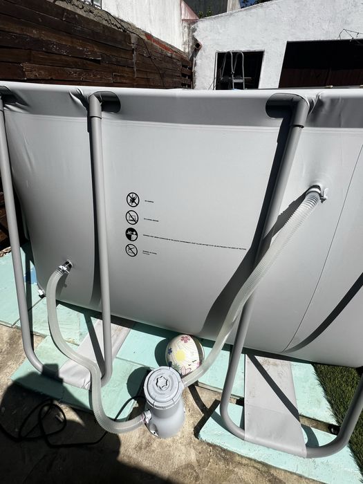 Vendo piscina desmontavel