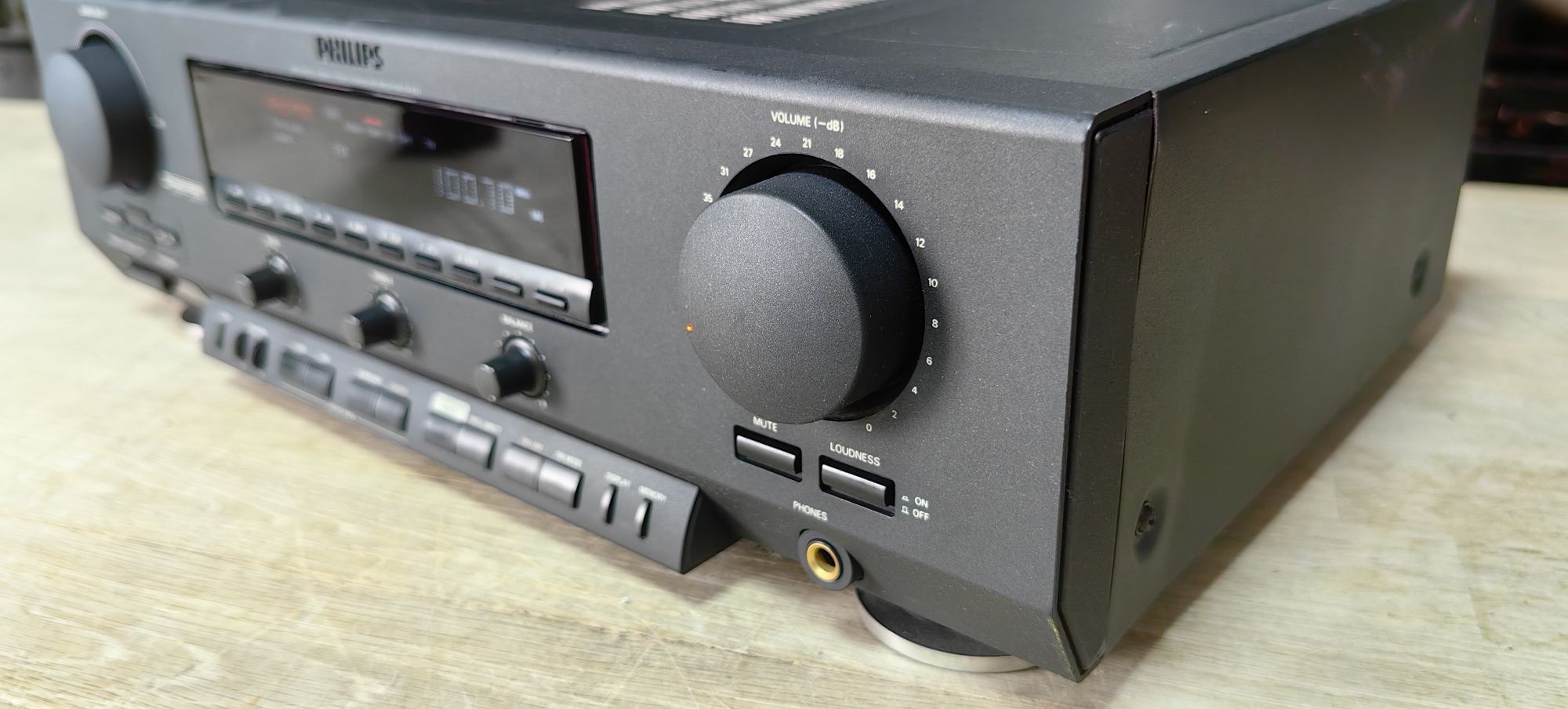 Ресивер Philips FR 931