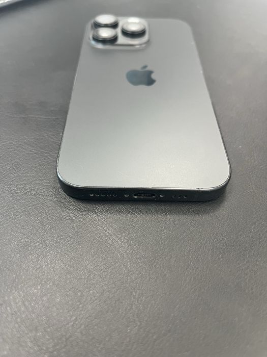 Iphone 16 pro 128GB idealny stan