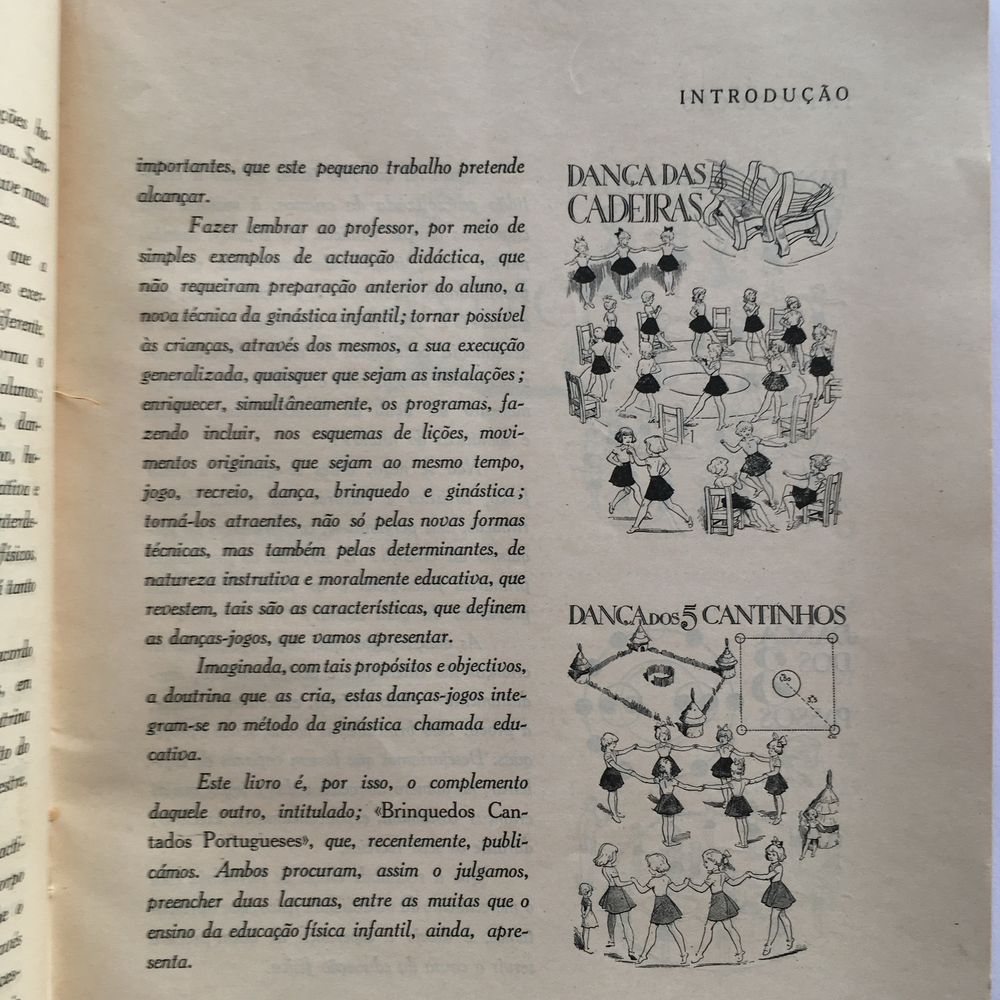 1953 “Danças Jogos Infantis - Livro II: Manual de Ginástica Infantil