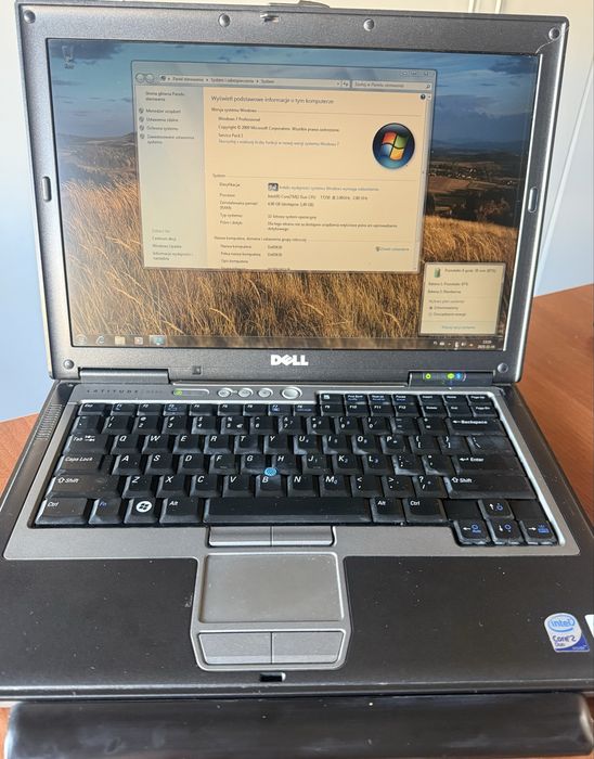 Dell Latitude D630 T7250 4GB 250SSD nowy zasilacz