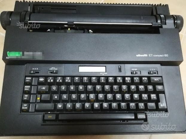 Máquina de escrever Olivetti ET compact 60