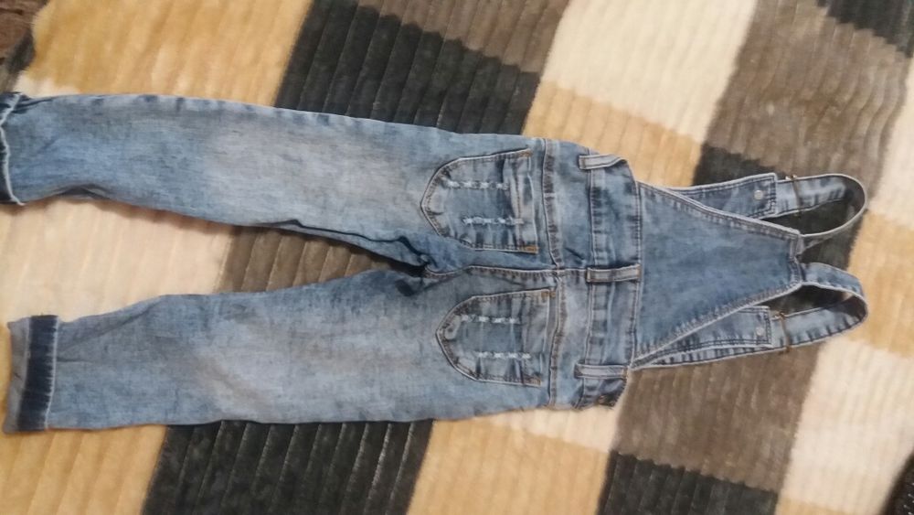 Джинсовий комбінзон