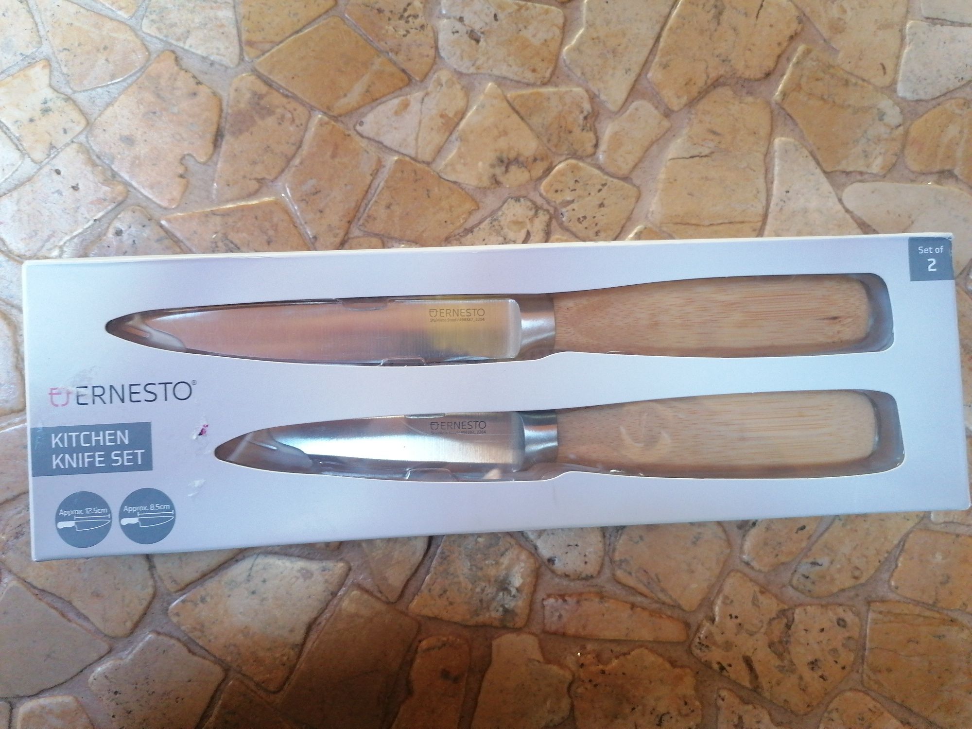 Nowy zestaw dwóch noży z bambusowym uchwytem m