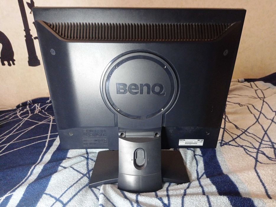 Монитор 19.0" BenQ Q9T4, 1280х1024 (5:4/VGA), 60 Гц