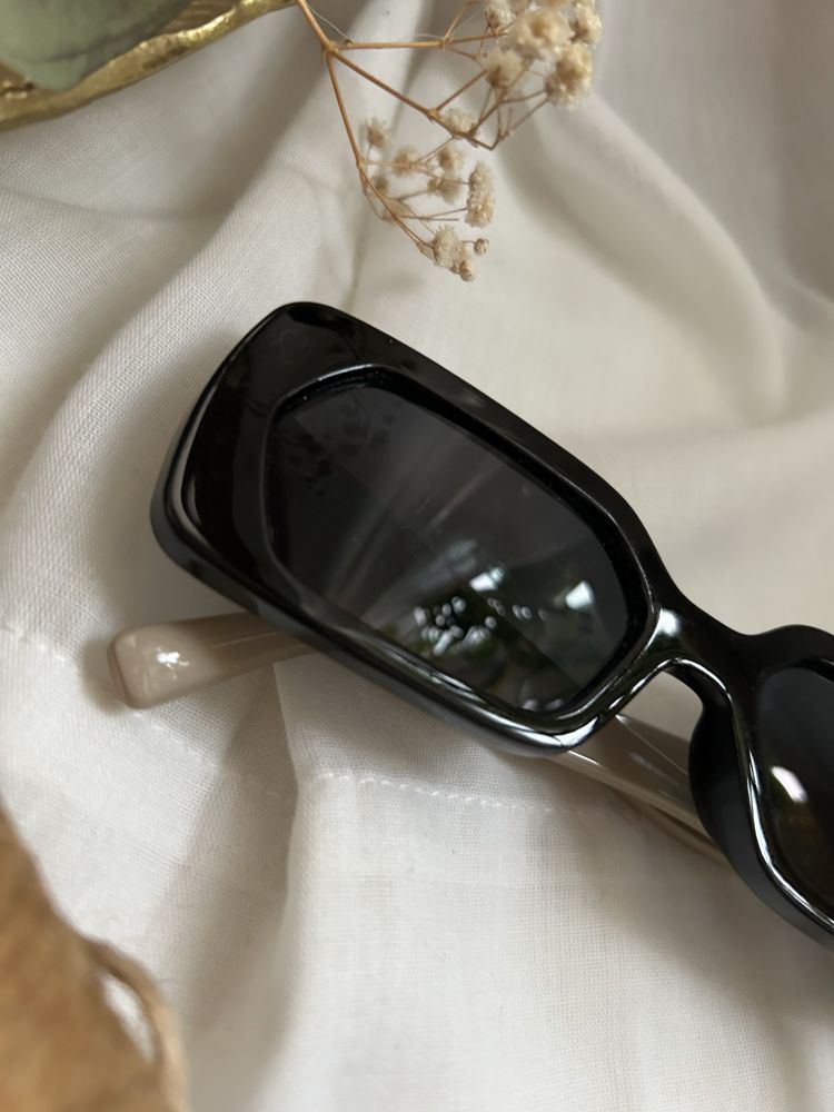 Okulary prostokątne szare czarne Reserved przeciwsłoneczne